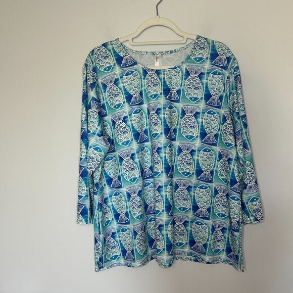 Lulu B Top 1X Blue Fish UPF 50+ Sun Protection Beach Crew Neck 3/4 Sleeve - Picture 1 of 8